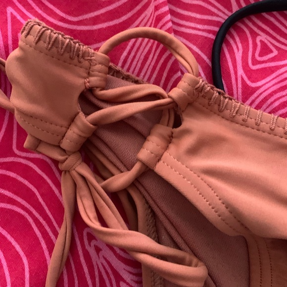 Like New Bikini - Picture 4 of 6